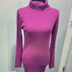 Ribbed Turtleneck Sweater - Pink